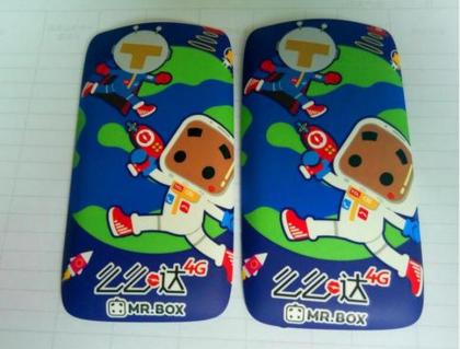 電池蓋水貼噴油加工.jpg